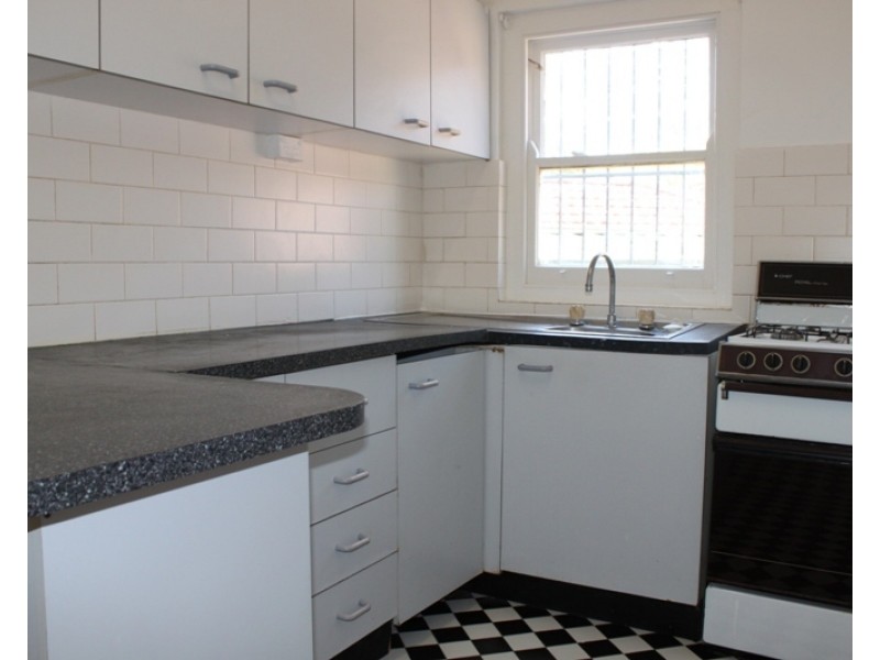 2/9 Elizabeth Street, Ashfield NSW 2131