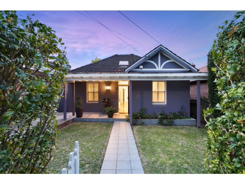 126 Hampden Road, Abbotsford NSW 2046