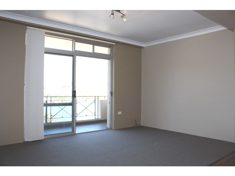 2/24A Pearson Street, Balmain East NSW 2041