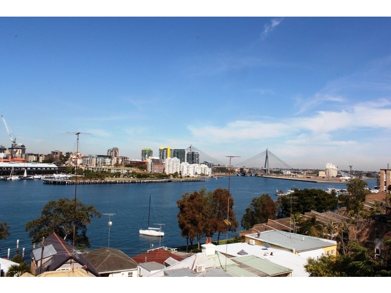 2/24A Pearson Street, Balmain East NSW 2041