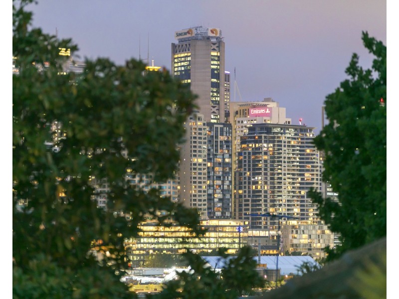 8 Brett Avenue, Balmain East NSW 2041