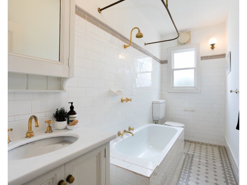 18 Rowntree Street, Balmain NSW 2041