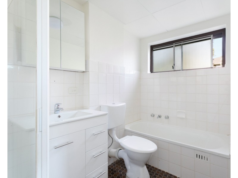 8/37 Church Street, Birchgrove NSW 2041
