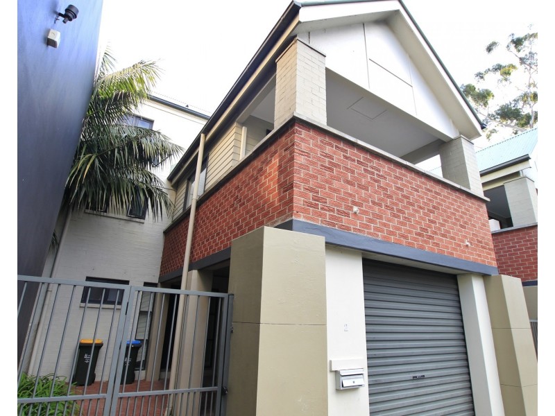 2 Challenger Place, Birchgrove NSW 2041