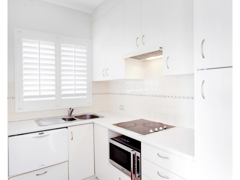 11/2-4 Clifton Street, Balmain East NSW 2041