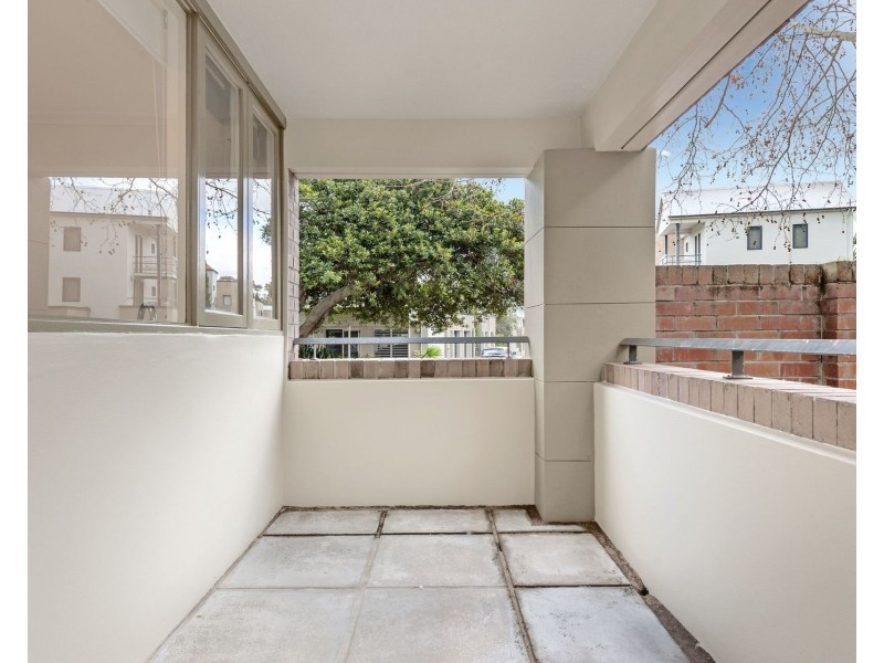 1/29 McKell Street, Birchgrove NSW 2041