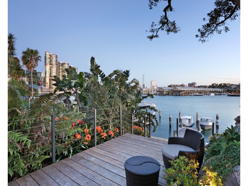 8 William Street, Balmain East NSW 2041