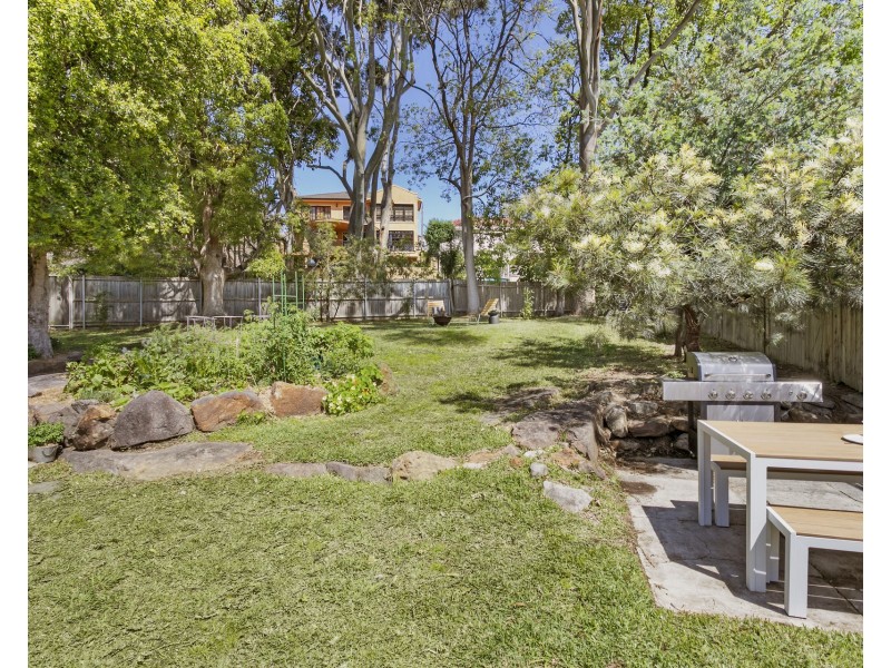 17 Lovat Avenue, Earlwood NSW 2206