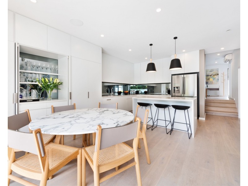 2 Hart Street, Balmain East NSW 2041