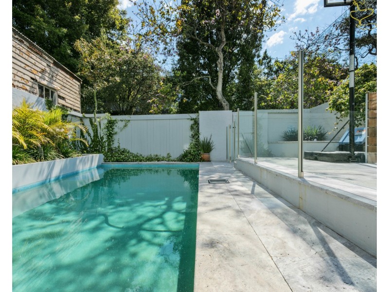 2 Hart Street, Balmain East NSW 2041