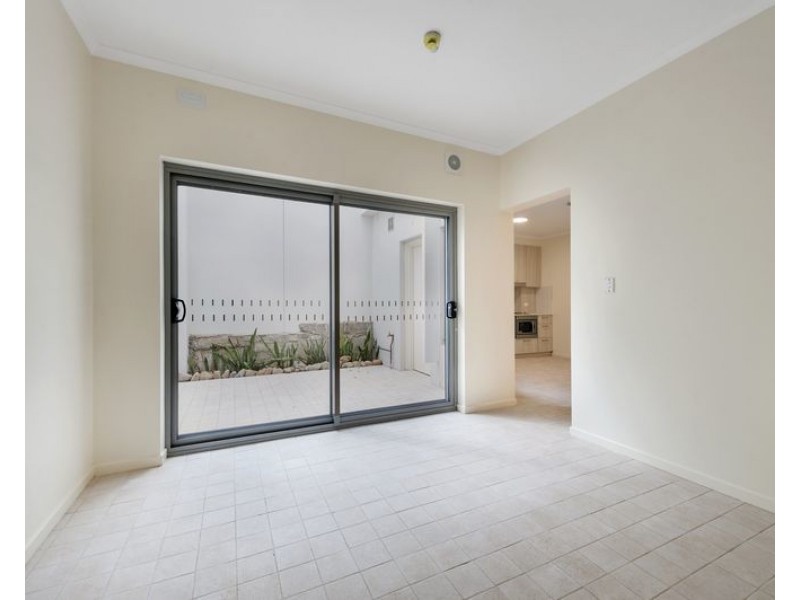 1/11-13 Gleeson Avenue, Sydenham NSW 2044