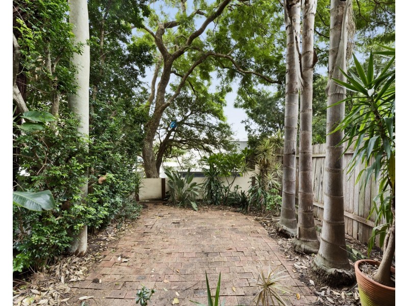 64 Rosser Street, Balmain NSW 2041