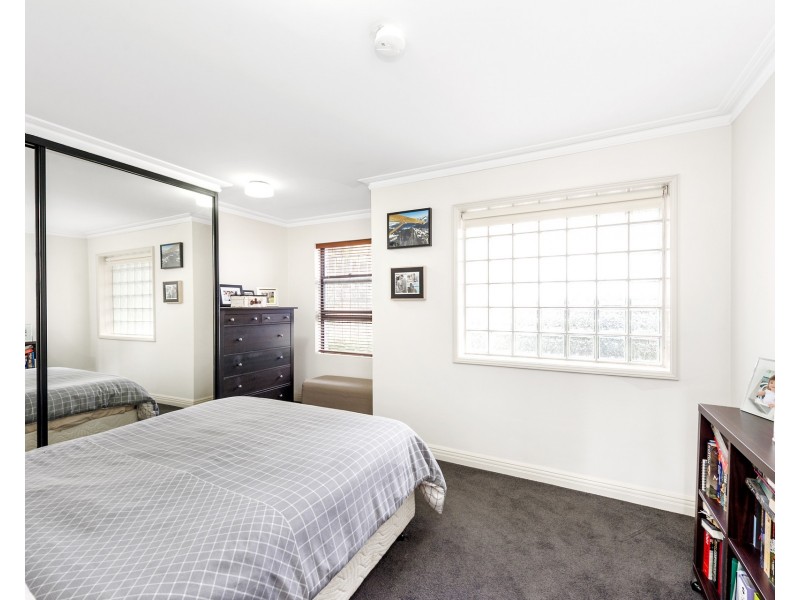 2/240 Darling Street, Balmain NSW 2041