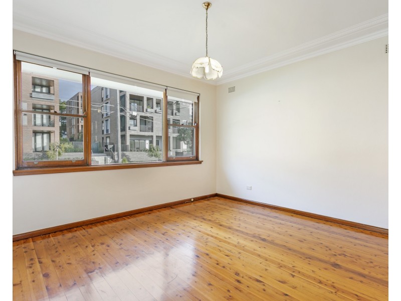 16 McKinnon Avenue, Five Dock NSW 2046