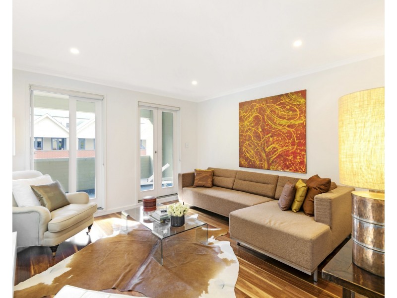 6 Lizzie Webber Place, Birchgrove NSW 2041