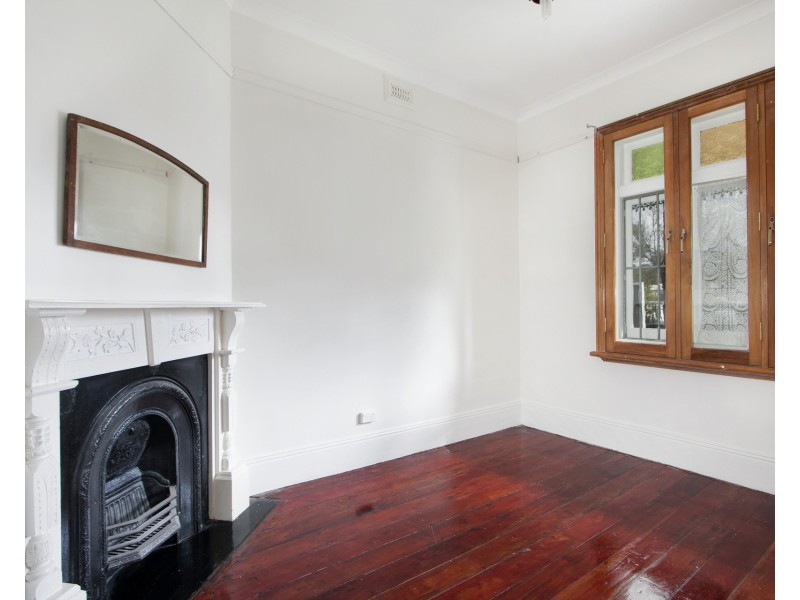 134 Unwins Bridge Road, St Peters NSW 2044