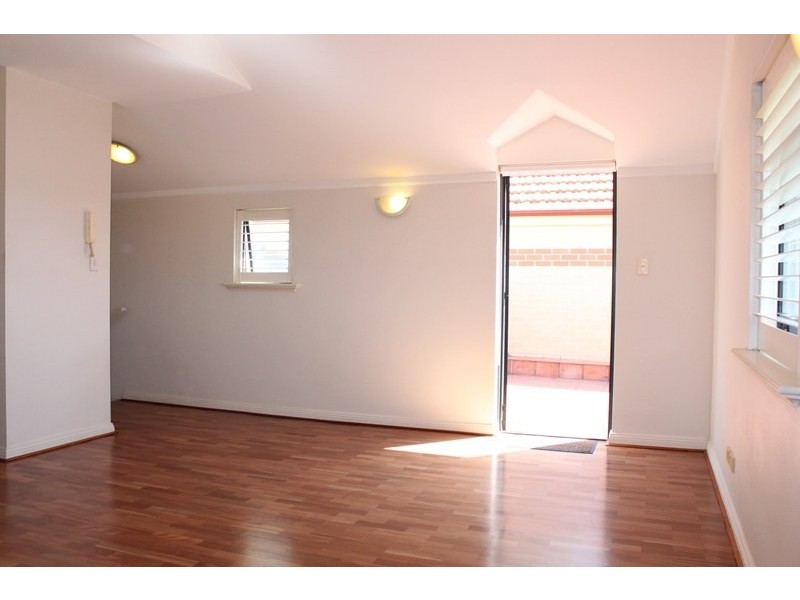 Unit 74/8 Water Street, Birchgrove NSW 2041