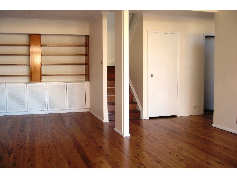 10 Clifton Street, Balmain East NSW 2041