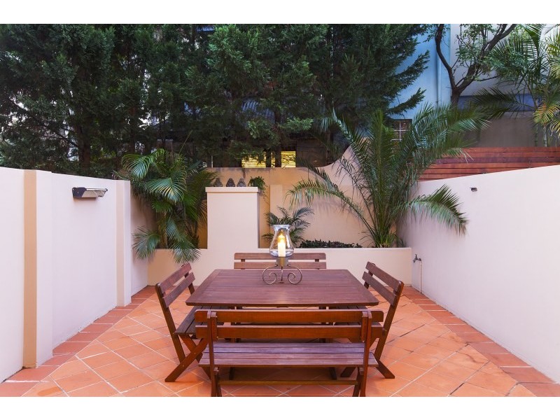 Unit 2/123 Darling Street, Balmain East NSW 2041