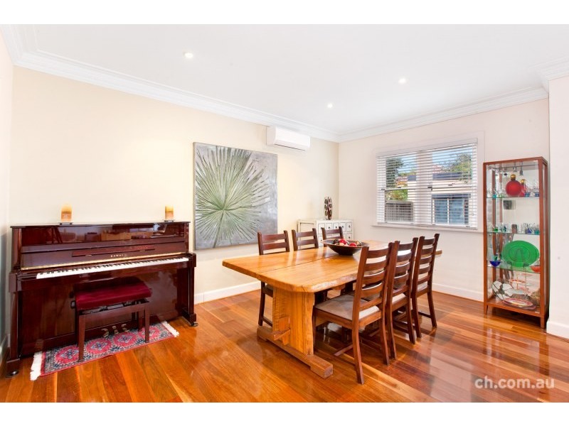 17 Nield Avenue, Rodd Point NSW 2046