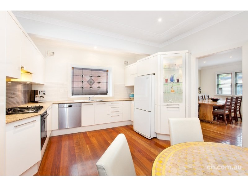 17 Nield Avenue, Rodd Point NSW 2046