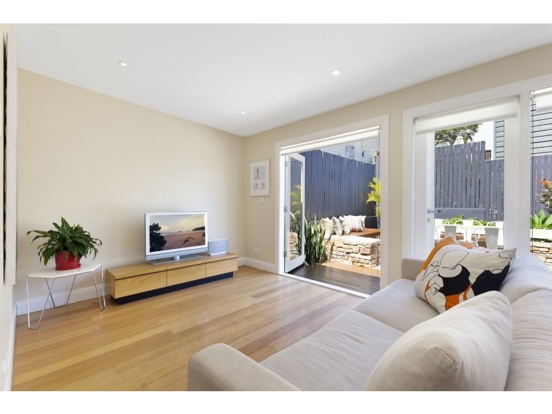 16 Moodie Street, Rozelle NSW 2039