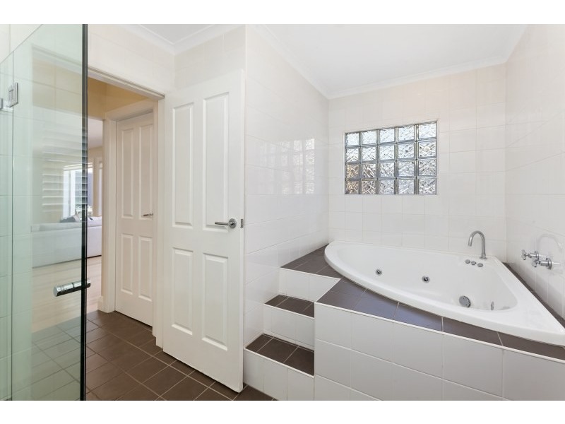 16 Moodie Street, Rozelle NSW 2039