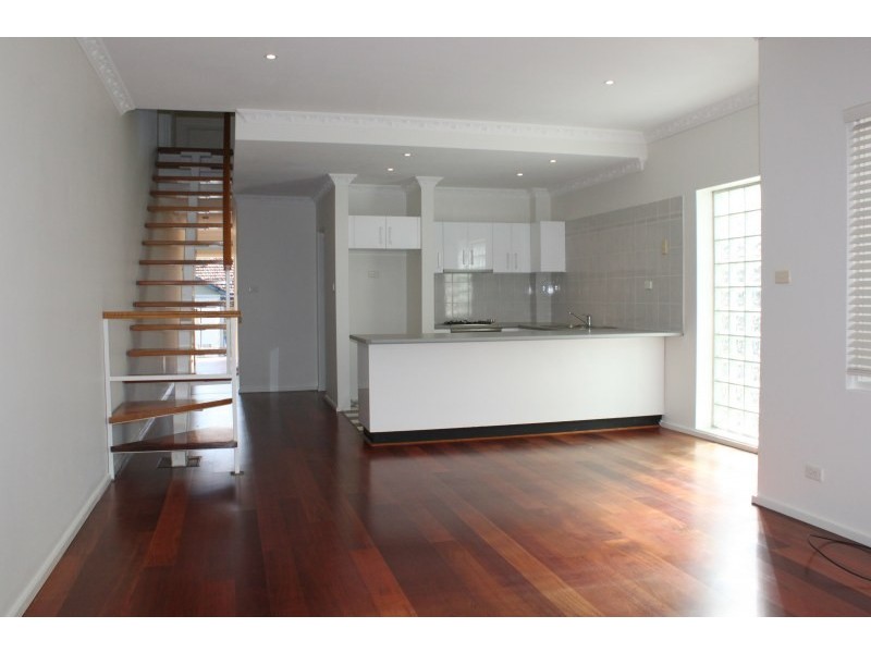 8 Wellington Street, Rozelle NSW 2039