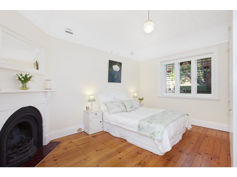 23 Arthur Street, Rodd Point NSW 2046