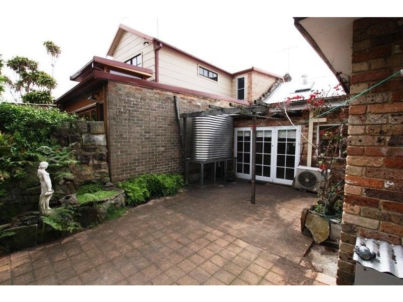 17 MacKenzie Street, Rozelle NSW 2039