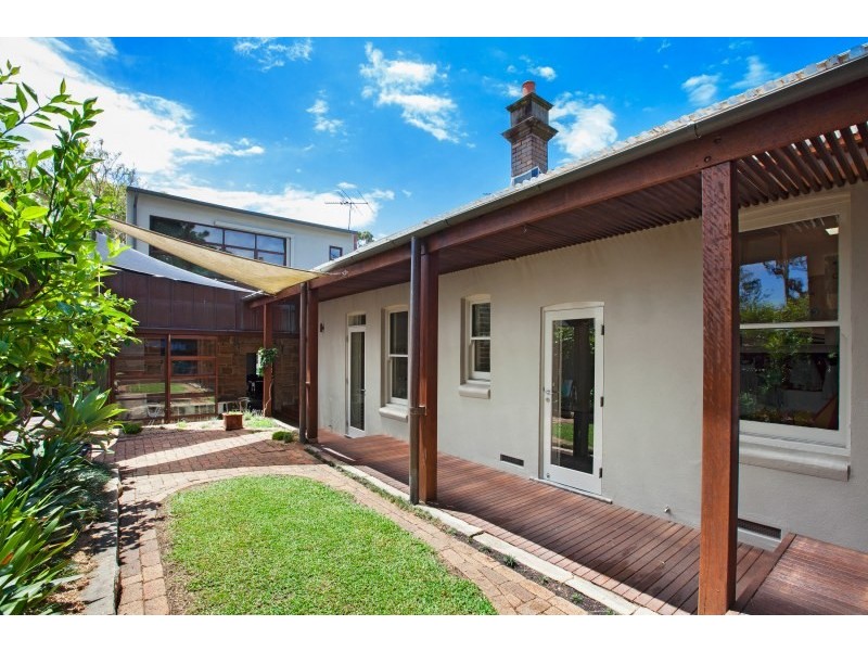 8 Cove Street, Birchgrove NSW 2041