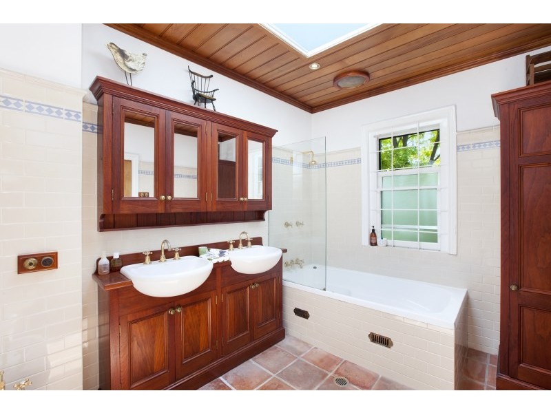 16 Hutcheson Street, Rozelle NSW 2039
