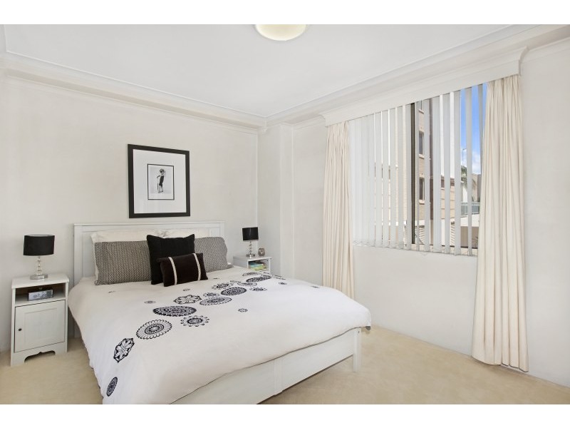 13/2 Rosebery Place, Balmain NSW 2041