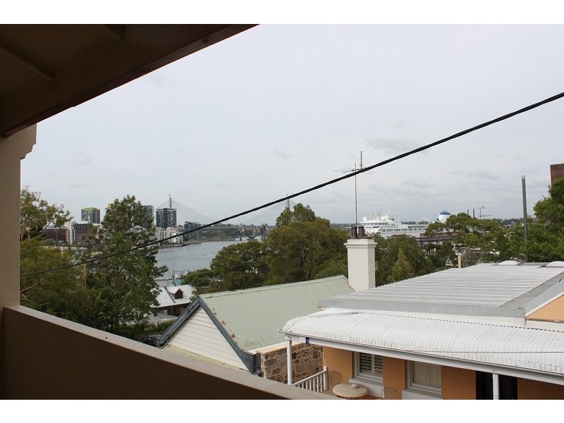 2/16 Union Street, Balmain East NSW 2041