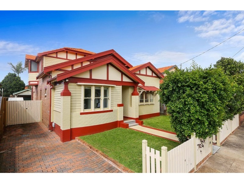 9 Boronia Avenue, Russell Lea NSW 2046