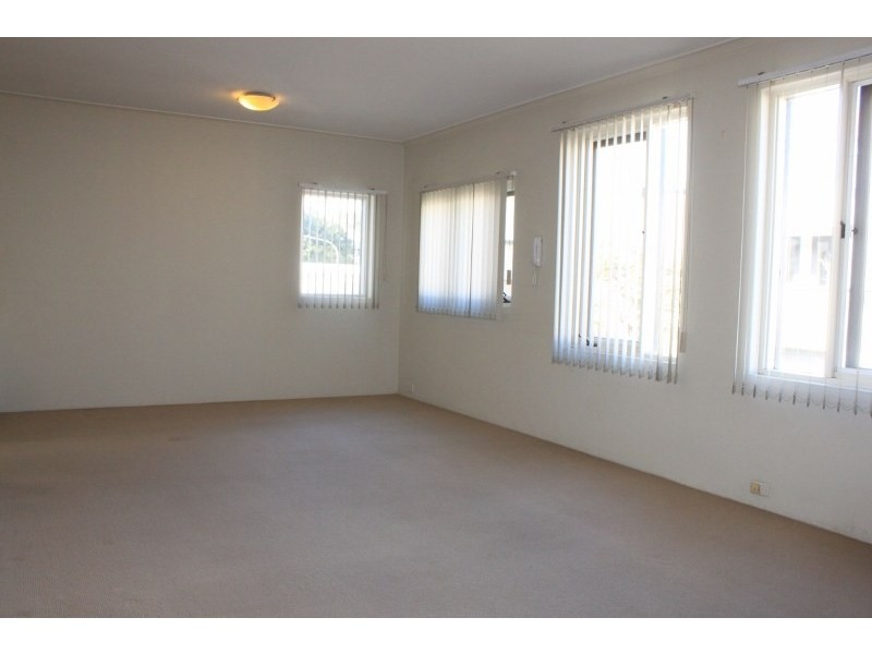 2/35 Mckell Street, Birchgrove NSW 2041