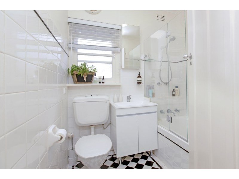 2/17 Bolingbroke Parade, Fairlight NSW 2094