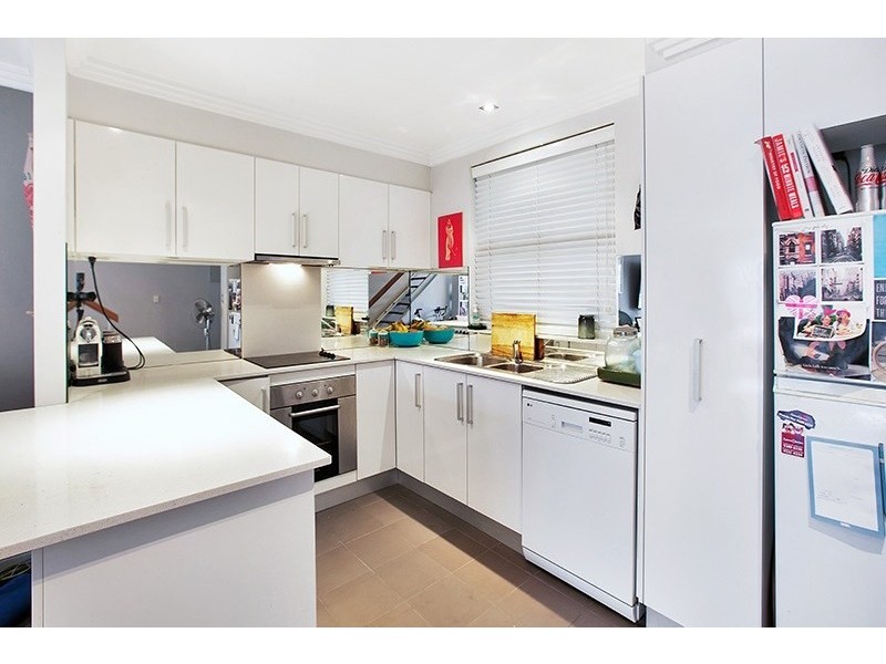 2/26-34 Mcelhone Street, Woolloomooloo NSW 2011