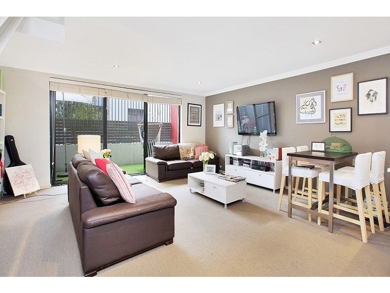 2/26-34 Mcelhone Street, Woolloomooloo NSW 2011