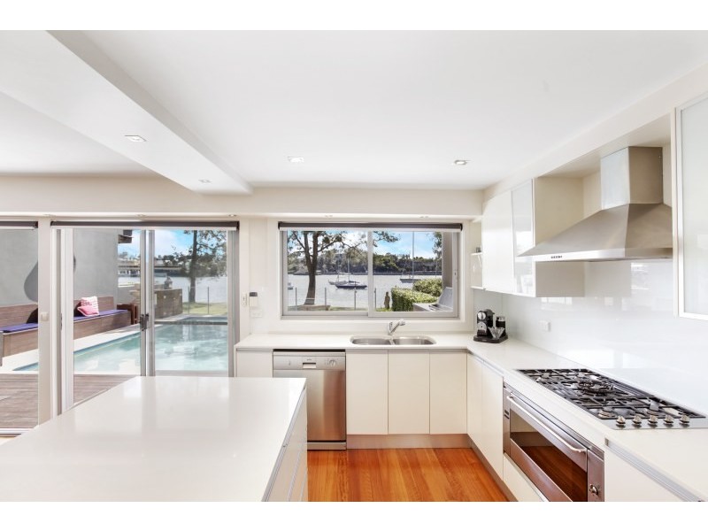13 Gilchrist Place, Balmain East NSW 2041