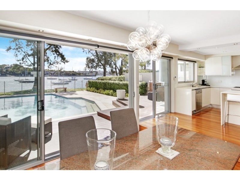 13 Gilchrist Place, Balmain East NSW 2041