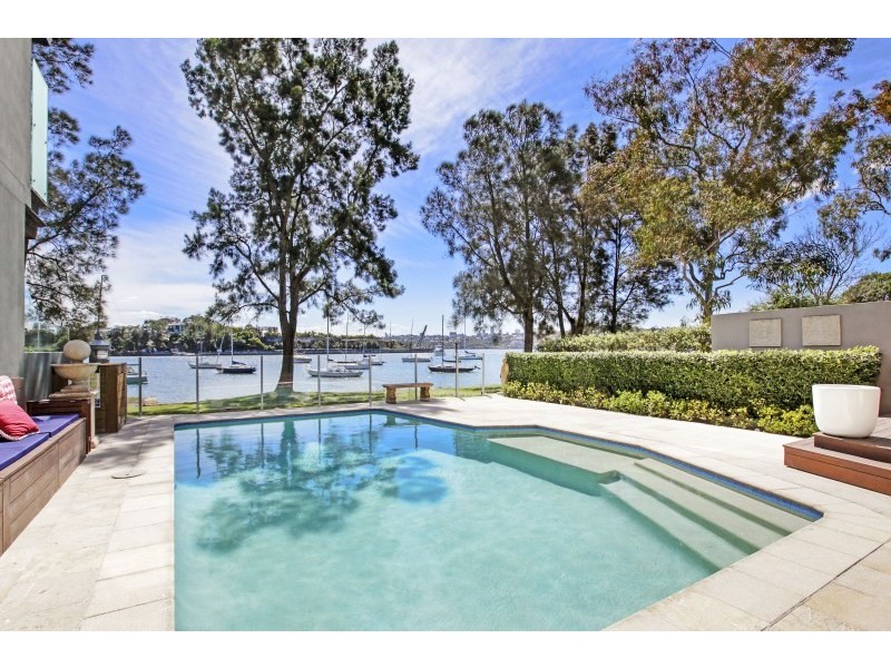 13 Gilchrist Place, Balmain East NSW 2041