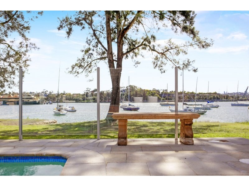 13 Gilchrist Place, Balmain East NSW 2041