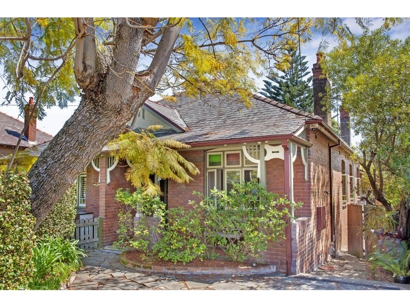 20 Lenore Street, Russell Lea NSW 2046