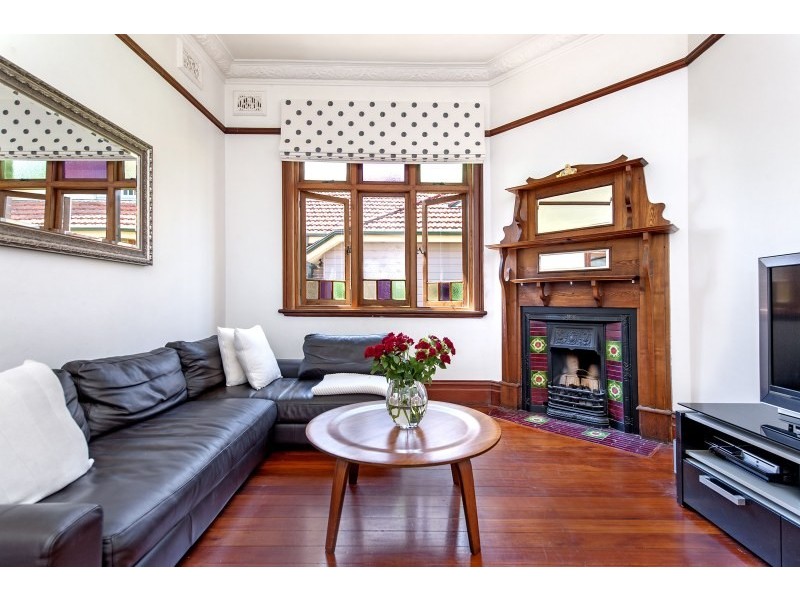 20 Lenore Street, Russell Lea NSW 2046