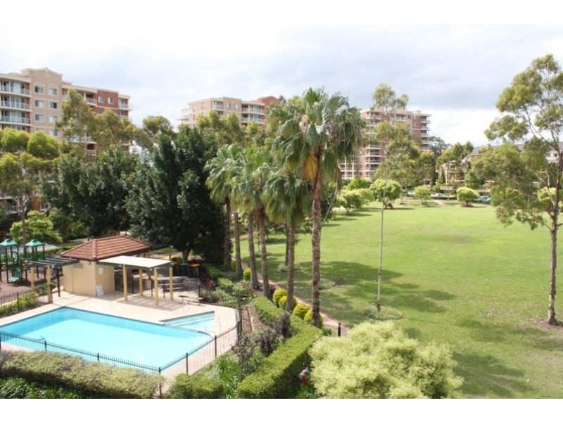 12/11 Thorpe Avenue, Liberty Grove NSW 2138