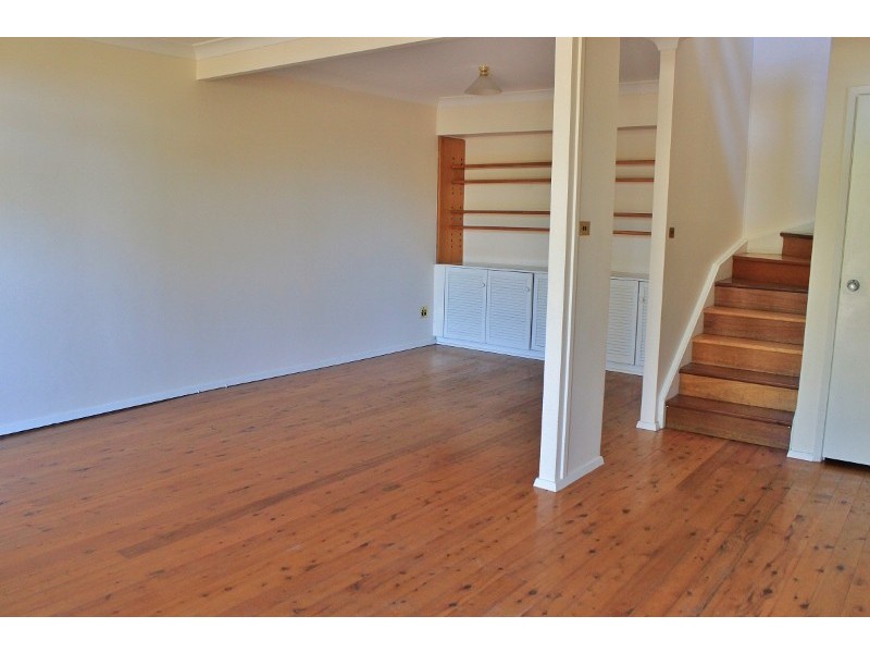 10 Clifton Street, Balmain East NSW 2041