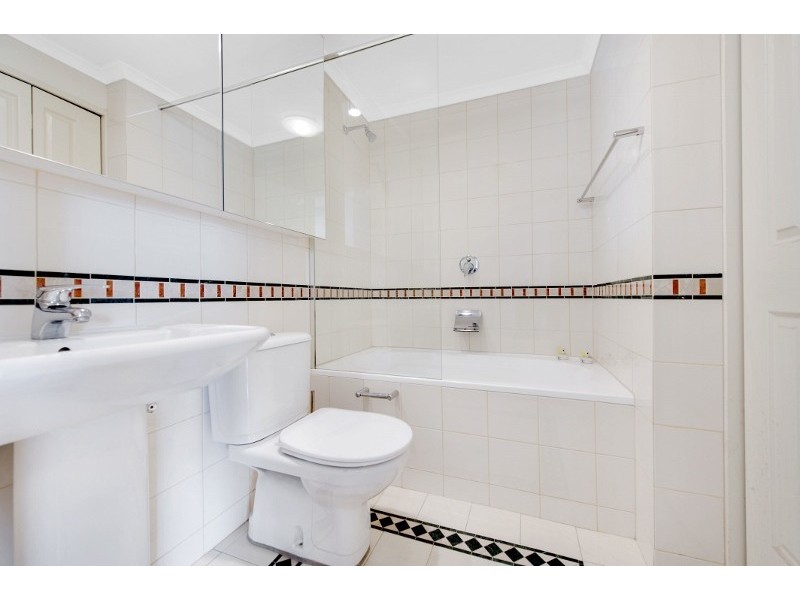 64/8 Water Street, Birchgrove NSW 2041