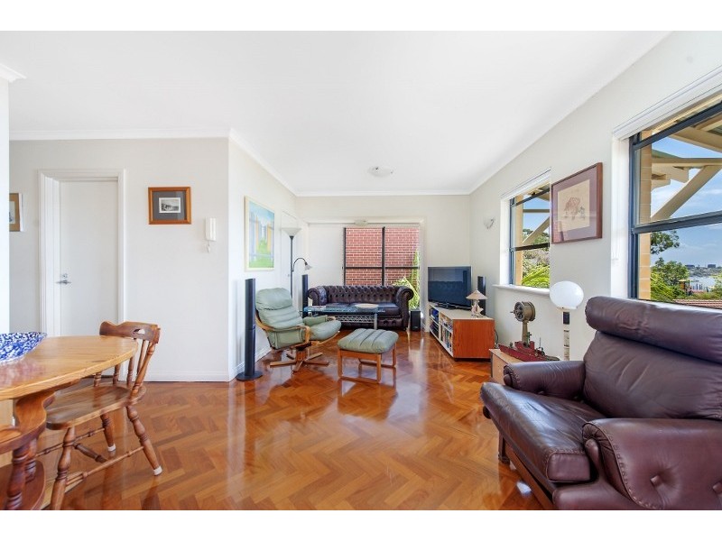 64/8 Water Street, Birchgrove NSW 2041