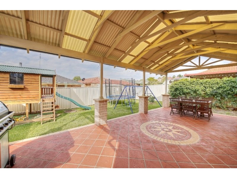 8 Bursaria Road, Mount Annan NSW 2567